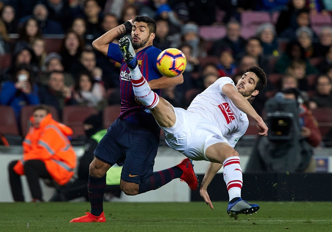 Barca đại thắng trong ngày Messi ghi bàn thứ 400 tại La Liga, Real chật vật chen chân vào top 4 - Ảnh 8.