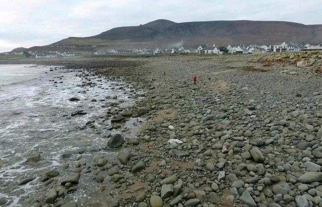 Bãi biển cát vàng dài 300m ở Ireland bỗng nhiên biến mất: Nguyên nhân đằng sau là gì? - Ảnh 2.