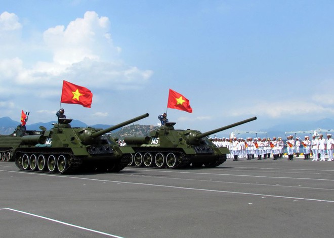 Việt Nam có nên học tập Lào đổi SU-100 lấy xe tăng hiện đại? - Ảnh 2.