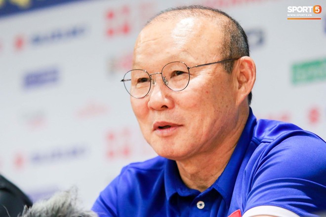HLV Park Hang-seo: Thật phấn khích khi lọt vào vào vòng 1/8 Asian Cup 2019 - Ảnh 1.