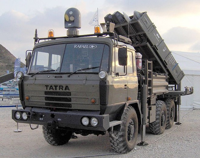 Cuộc đua giữa hai tổ hợp phòng không tầm gần Spyder-MR và Pantsir-S1 - Ảnh 4.