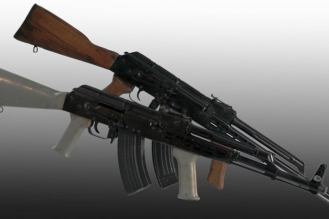 Các phiên bản ít biết của súng AK-47 huyền thoại trên thế giới - Ảnh 6.