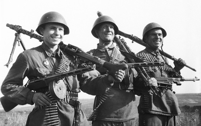 Khẩu súng huyền thoại của Liên Xô trong cuộc chiến Vệ quốc vĩ đại - Ảnh 2.