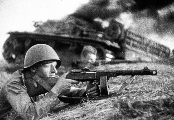 Khẩu súng huyền thoại của Liên Xô trong cuộc chiến Vệ quốc vĩ đại - Ảnh 10.