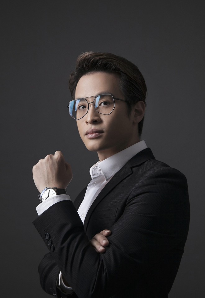 Hà Anh Tuấn mở màn năm 2019 bằng đêm nhạc tại lounge triệu đô - Ảnh 1.