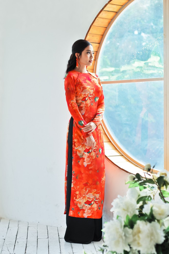 Hoa hậu biển Ninh Hoàng Ngân khoe vẻ đẹp dịu dàng, nữ tính  - Ảnh 8.