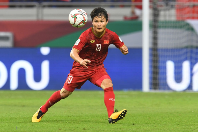 Một ngôi sao Việt Nam góp mặt trong top 5 cầu thủ cần ngay lập tức rời giải quốc nội để ra nước ngoài chơi bóng - Ảnh 2.