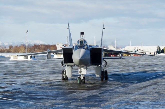 Ảnh: “Sát thủ” MiG-31 có thể bắn tên lửa siêu thanh Kinzhal - Ảnh 1.