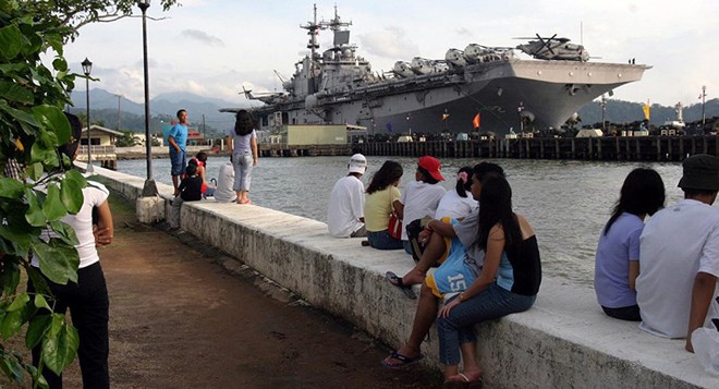 Philippines lo Trung Quốc thao túng cảng Subic - Ảnh 1.