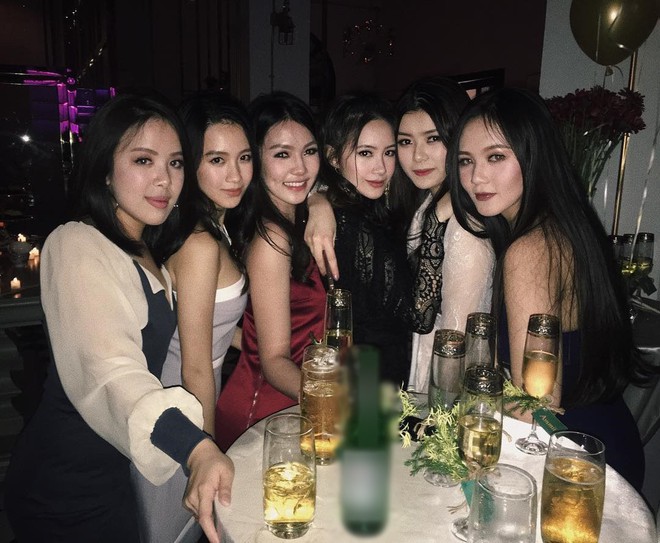 Hội bạn thân xinh đẹp, toàn du học sinh của 2 chị em hot girl Lào gốc Việt - Ảnh 22.