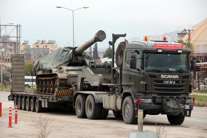 Rò rỉ hình ảnh quân đội Thổ Nhĩ Kỳ kéo dàn vũ khí cắm chốt dọc biên giới Syria - Ảnh 5.