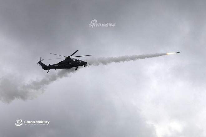 [ẢNH] Trung Quốc khoe phi đội trực thăng tấn công vượt trội Nga, sánh ngang Mỹ - Ảnh 12.