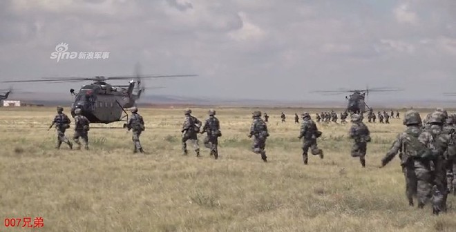 [ẢNH] Trung Quốc khoe phi đội trực thăng tấn công vượt trội Nga, sánh ngang Mỹ - Ảnh 4.