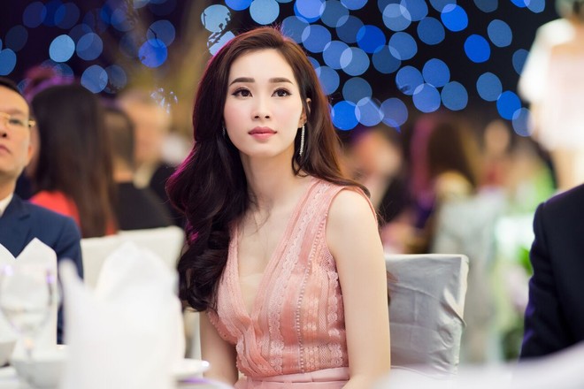 Hoa hậu Đặng Thu Thảo xinh đẹp lộng lẫy, tái xuất showbiz sau gần 1 năm sinh con - Ảnh 4.