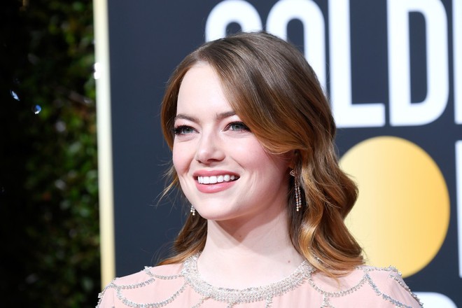 Bị đá xoáy công khai tại Quả Cầu Vàng 2019, Emma Stone có phản ứng thú vị gây sốt nhất lễ trao giải - Ảnh 2.