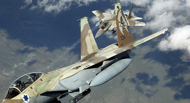 F-15 Israel gặp khẩn nguy, không phải do tên lửa Syria bắn: Mất lực lượng trong nhiều tuần - Ảnh 1.