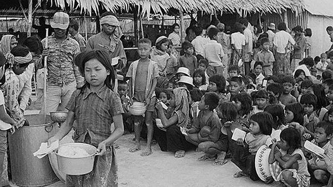 Thủ đoạn duy nhất của Khmer Đỏ là mệnh lệnh của “Angkar” và súng AK-47 - Ảnh 2.