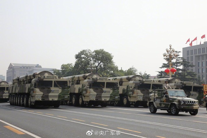 Những vũ khí mới của Hỏa tiễn quân Trung Quốc lần đầu xuất hiện trong lễ duyệt binh - Ảnh 6.