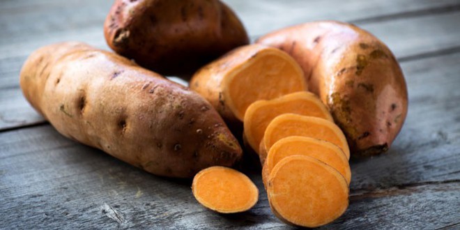 So sánh khoai lang và khoai tây: Loại nào tốt cho sức khỏe hơn? - Ảnh 2.