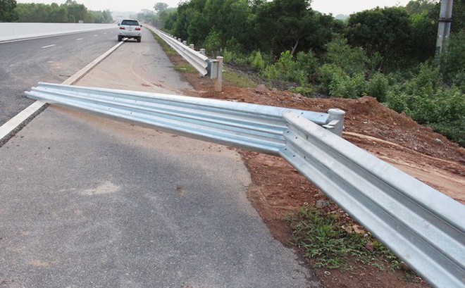 Cao tốc 12.000 tỷ thông xe nhưng phương tiện chưa thể... đi lại - Ảnh 9.