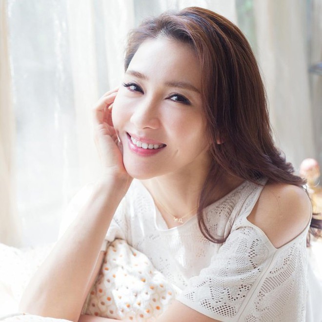Đệ nhất mỹ nhân TVB Lê Tư gần 50 tuổi vẫn trẻ đẹp rạng ngời - Ảnh 5.