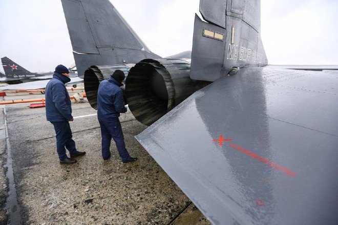 [ẢNH] Nga thay đổi vị trí đóng quân của MiG-29K, dấu chấm hết cho tàu sân bay Đô đốc Kuznetsov? - Ảnh 8.