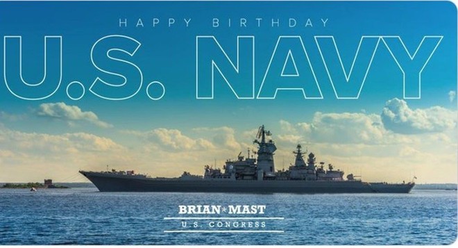 Nghị sĩ Mỹ lấy ảnh chiến hạm Nga chúc mừng sinh nhật Hải quân Mỹ - Ảnh 1.