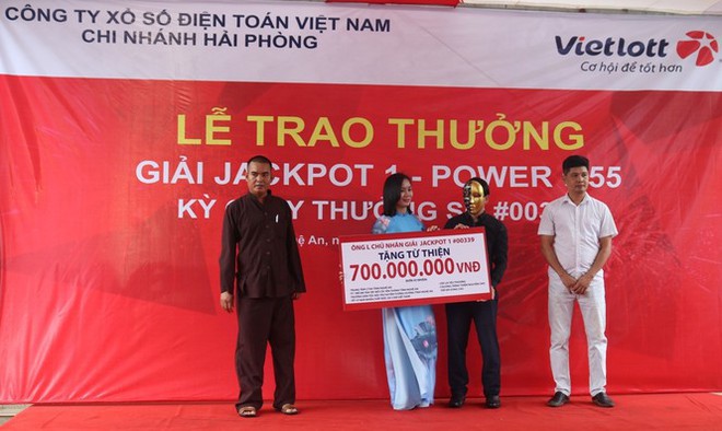 Người đàn ông Nghệ An trúng Vietlott Jackpot hơn 80 tỷ đồng - Ảnh 2.