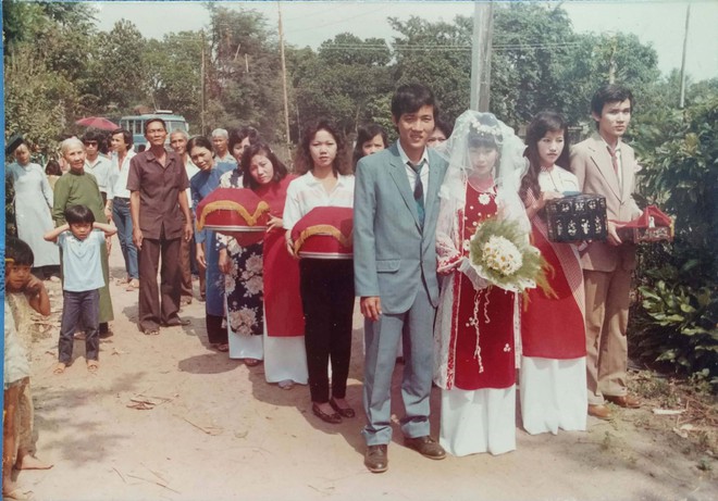 31 năm trước uống một cốc nước mía bên đường, người đàn ông mê luôn cô bán hàng, diễn một cú lừa rồi thành công cưới về làm vợ - Ảnh 6.