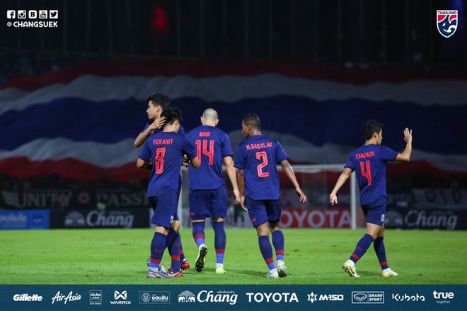 CĐV Thái Lan: Chúng ta sẽ vượt qua Việt Nam để giành ngôi đầu bảng - Ảnh 2.