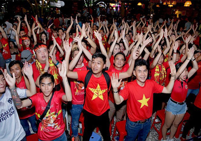Nhiều sao Việt được phong thánh dự đoán tỉ số khi Việt Nam thắng Indonesia - Ảnh 13.