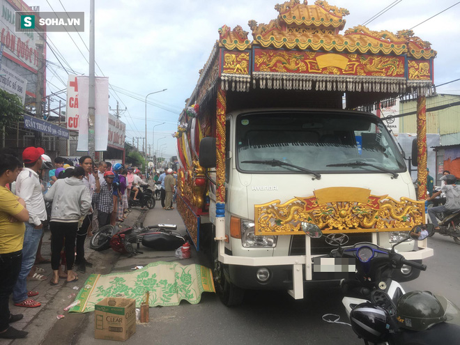 Trên đường tới công ty, nam công nhân bị xe tang cán chết - Ảnh 2.