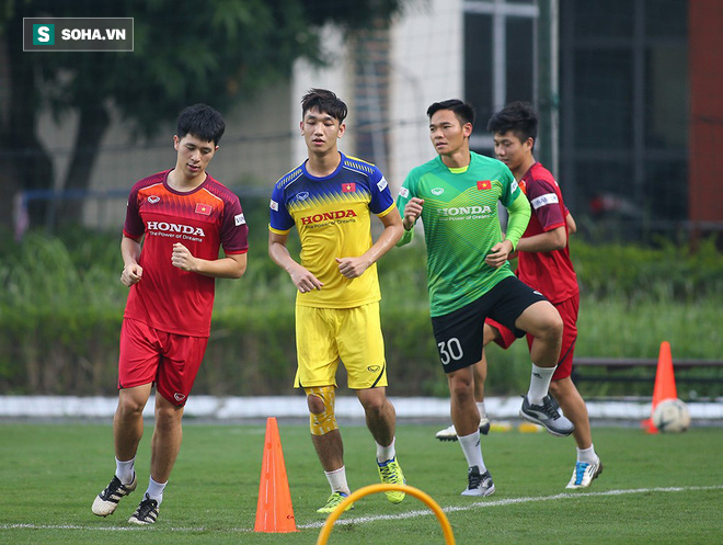 Sau tin buồn từ Xuân Trường, danh sách thương binh của ĐTVN lại nối dài với 1 cái tên mới - Ảnh 7.