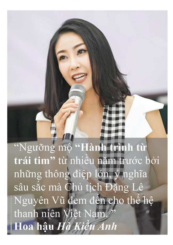 Những câu nói ấn tượng của người đẹp Việt khi tặng sách tại Đồng bằng Sông Cửu Long - Ảnh 4.