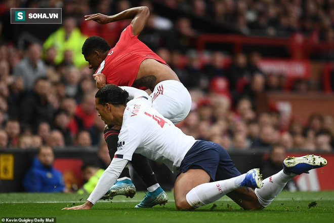 Xuất thần, Quỷ đỏ chặn đứng Liverpool bằng bàn thắng gợi nhớ pha bẻ còi tai tiếng ở V.League - Ảnh 5.