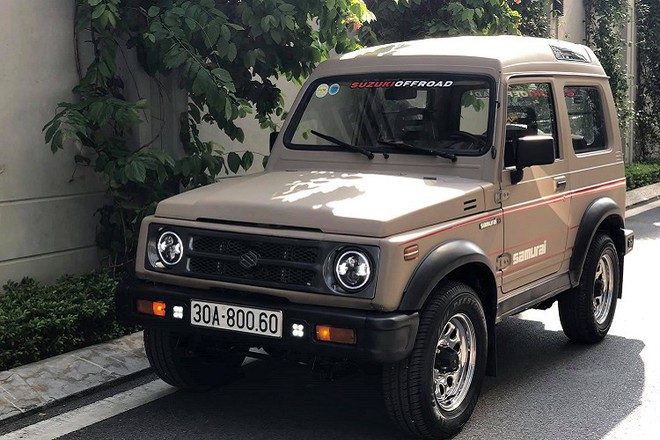 Có gì đặc biệt ở chiếc Suzuki Samurai 1993 hàng hiếm giá 300 triệu ở Hà Nội? - Ảnh 1.