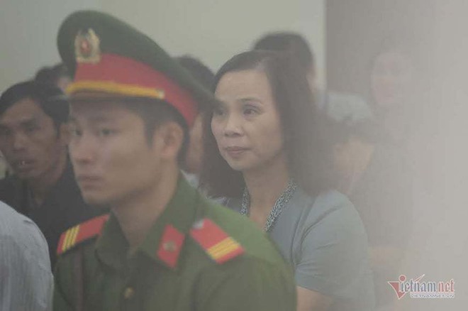 Vợ Chủ tịch tỉnh Hà Giang bị xem xét kỷ luật trong đợt 2 - Ảnh 1.