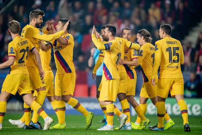 Messi nổ súng, Barca nhọc nhằn vượt ải Praha - Ảnh 3.