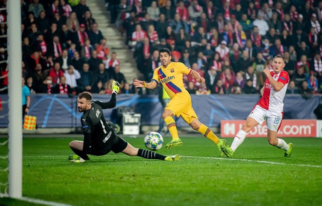 Messi nổ súng, Barca nhọc nhằn vượt ải Praha - Ảnh 7.