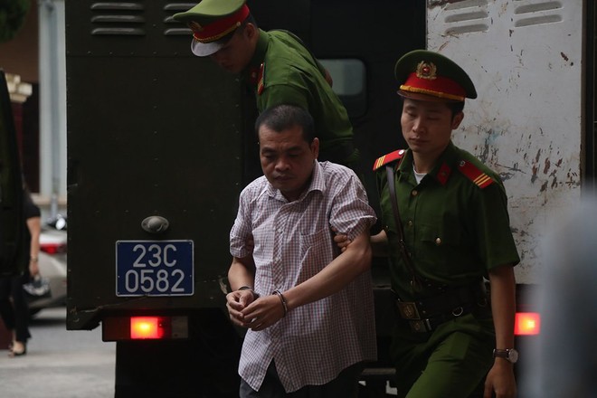 Vụ nâng điểm thi ở Hà Giang: Nguyễn Thanh Hoài 8 năm tù giam, cựu PGĐ Sở GD&ĐT lĩnh 1 năm tù treo - Ảnh 6.