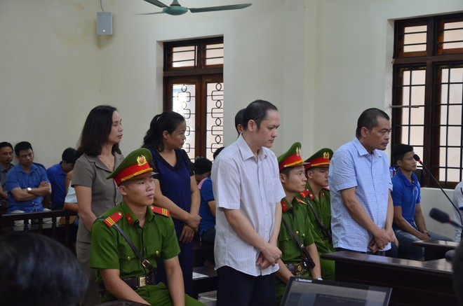 Vụ nâng điểm thi ở Hà Giang: Nguyễn Thanh Hoài 8 năm tù giam, cựu PGĐ Sở GD&ĐT lĩnh 1 năm tù treo - Ảnh 9.