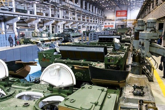 Mọi thứ đang sôi sục, T-15, T-16 và Kẻ hủy diệt sắp thành hình ở Nhà máy Uralvagonzavod - Ảnh 3.