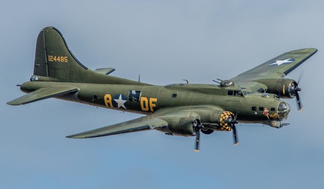 Lý do B-17 được mệnh danh pháo đài bay thời Thế chiến II - Ảnh 2.