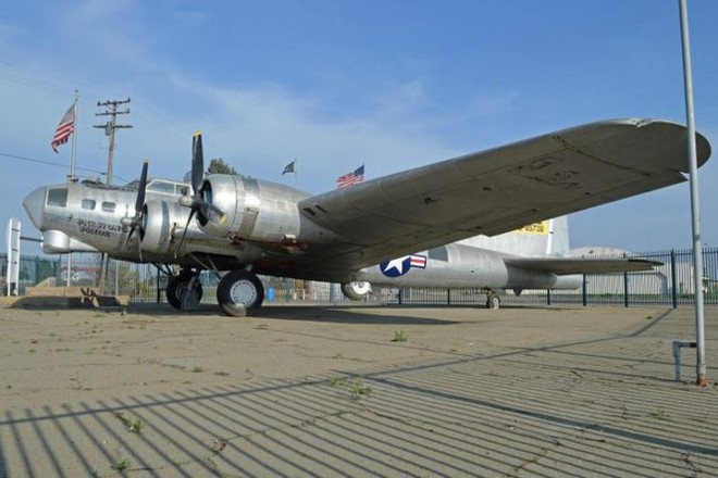 Lý do B-17 được mệnh danh pháo đài bay thời Thế chiến II - Ảnh 11.