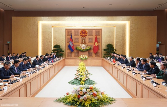 Thủ tướng Nguyễn Xuân Phúc chủ trì lễ đón Thủ tướng Campuchia Hun Sen - Ảnh 6.