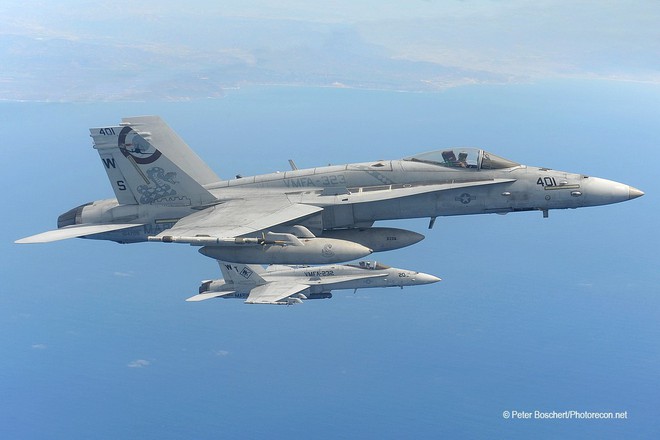 Mỹ chính thức loại biên F/A-18C Hornet trong khi nhiều nước còn mơ ước - Ảnh 12.