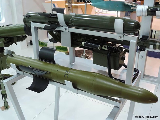 Tên lửa đa năng mới của Ukraine khiến xe tăng và trực thăng Nga không còn đất diễn? - Ảnh 12.