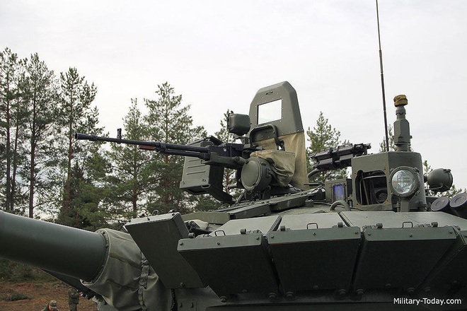[ẢNH] Nga tiếp nhận quái thú mặt đất T-80BVM, một mũi tên trúng hai đích? - Ảnh 4.