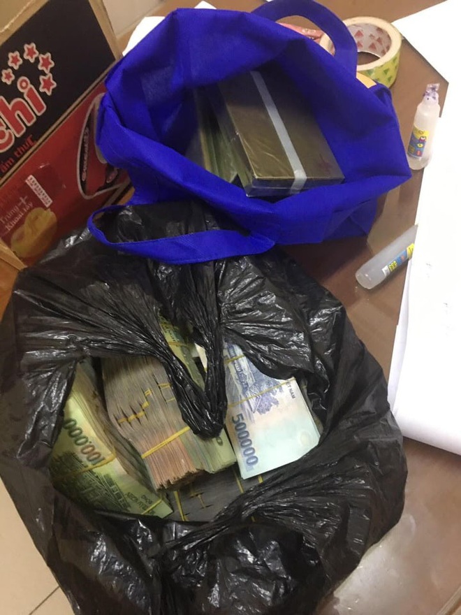 Nữ giáo viên xin hối lộ gần 1 tỷ đồng cho CSGT để xin lại 5 bánh ma túy - Ảnh 2.