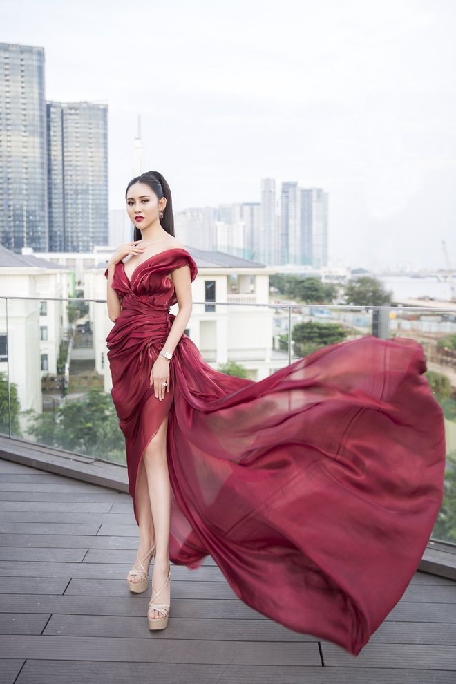 Á hậu Trúc Ny diện đầm đỏ lộng lẫy và gợi cảm - Ảnh 4.